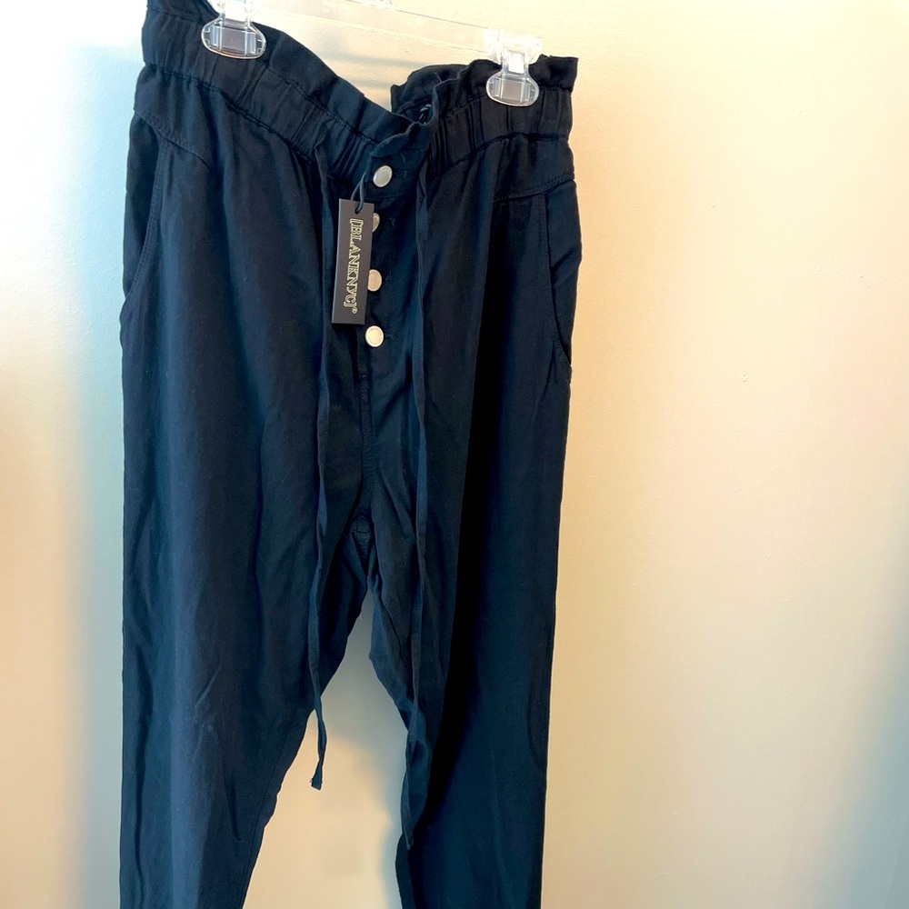 Size small, black BLANKNYC trousers with elastic waist and loose fit